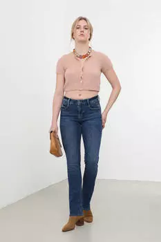 Женские зауженные джинсы из лайкры со средней посадкой синего цвета