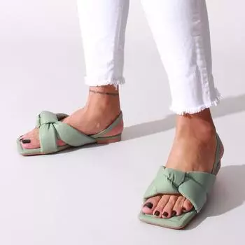 Женские зеленые кожаные сандалии