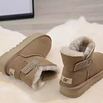 Женские зимние ботинки средней высоты 2024 года, новые теплые зимние ботинки из хлопка с нескользящей толстой подошвой и утолщенным ворсом, женские хлопковые ботинки 35