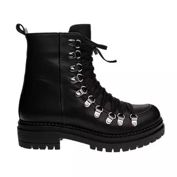 Женские зимние сапоги из натуральной кожи на низком каблуке