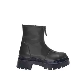 Женские зимние сапоги из натуральной кожи на низком каблуке