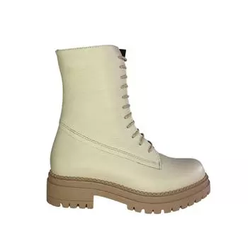 Женские зимние сапоги из натуральной кожи на низком каблуке