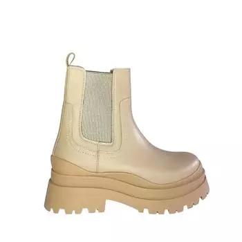 Женские зимние сапоги на низком каблуке