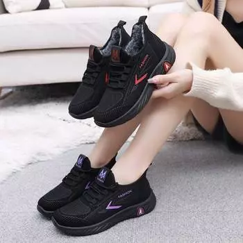 Женские зимние толстые теплые кроссовки на флисовой подкладке, уличная обувь с противоскользящей подошвой для женщин, легкая повседневная спортивная обувь на меховой подкладке 37 чёрный/фиолетовый