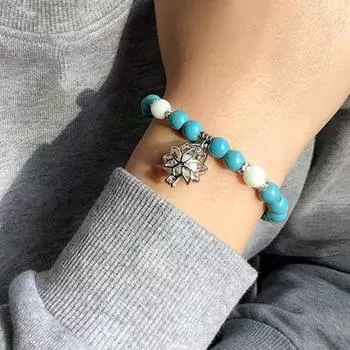 Женский браслет из искусственной бирюзы, светящиеся цветочные украшения, эластичные бусины, браслет, ювелирные изделия, подарок красный