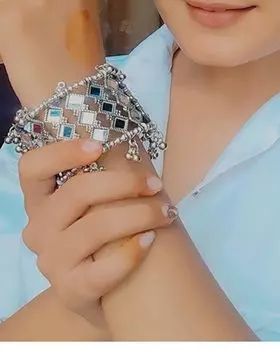 Женский браслет из оксидированных украшений для девочек