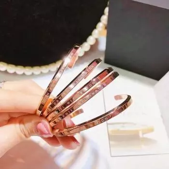 Женский браслет с буквенным принтом, регулируемый открытый дизайн, геометрический яркий блеск, украшение, подарок, дамы C-образной формы розового золота