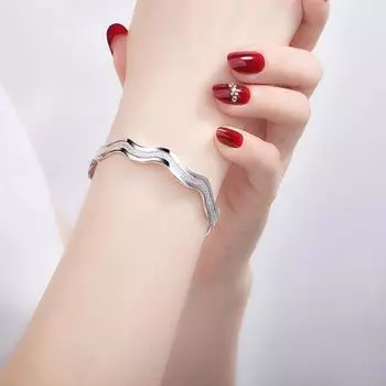 Женский браслет с матовыми двойными линиями, регулируемый подарок, металлический волнистый женский браслет-манжета, модный