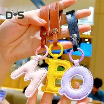 Женский брелок из искусственной кожи с инициалами, изысканная стильная подвеска для сумки, телефона, автомобиля, красочный брелок, подвеска, подарок на день рождения, День святого Валентина A