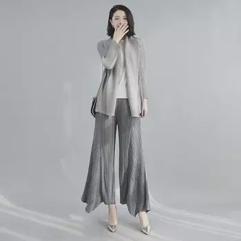 Женский черный плиссированный пиджак - облегающий весенний стиль со свободным воротником-шарфом, один размер One Size