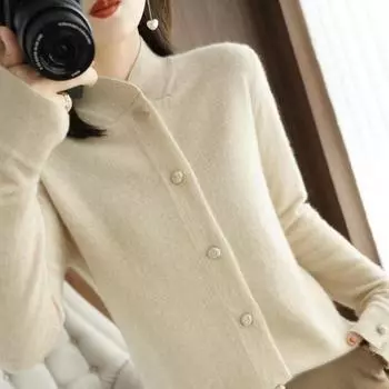 Женский дизайнерский вязаный кардиган — свободный ленивый стиль для ранней весны и осени 2024 года, корейская версия One Size