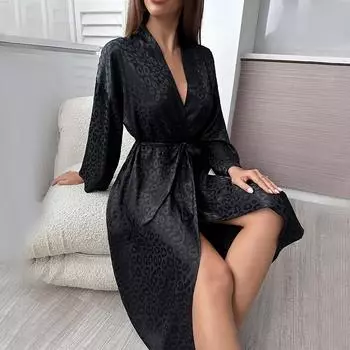 Женский халат, черное кимоно с принтом леопарда, халат с поясом, сексуальная ночная рубашка с V-образным вырезом, свободное шелковое атласное домашнее платье S чёрный