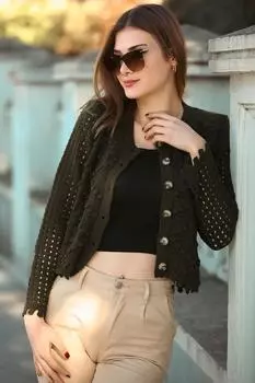 Женский кардиган с короткими отверстиями и длинными рукавами