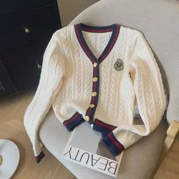 Женский кардиган в стиле ретро с V-образным вырезом — мягкий, короткий, перекрученный трикотаж для весны и осени 2XL (Recommended 62.5-67.5 kg) грязно-белый