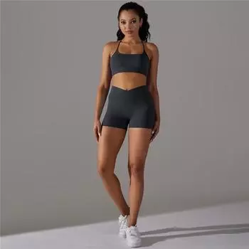 Женский комплект для тренажерного зала и фитнеса, шорты для йоги с карманами и подтяжками бедер, спортивный бюстгальтер с крестообразным вырезом на спине, тренировочный наряд XS светло-зеленый