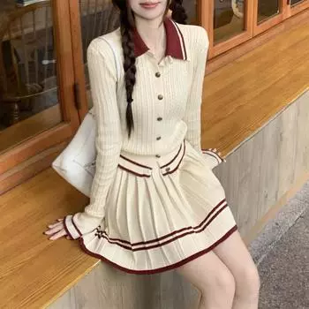 Женский комплект из 2 предметов в винтажном стиле в стиле преппи, свитер с лацканами, мини-юбка в складку, контрастный цвет, повседневный костюм с юбкой 2024 S серый