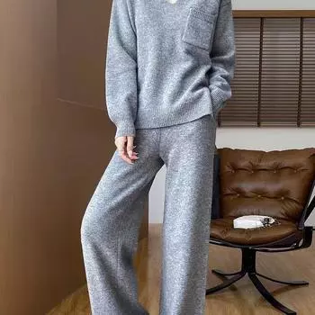 Женский комплект из двух предметов: свитер с V-образным вырезом и широкие брюки — мода осень/зима. XL серый