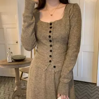 Женский комплект из кардигана и юбки с квадратным вырезом и узким трикотажем на осень и зиму one size fits all чёрный