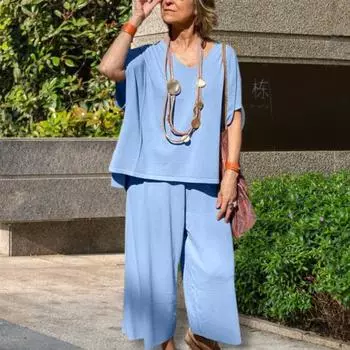 Женский летний комплект из 2 предметов: футболка с коротким рукавом и V-образным вырезом, свободный крой, широкие брюки, однотонный повседневный комплект M светло-синий