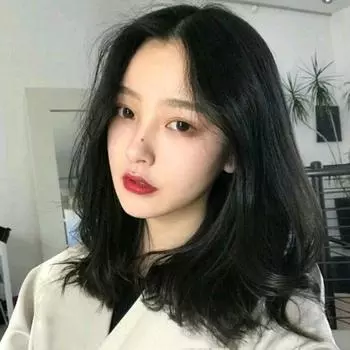 Женский модный парик средней длины с центральным пробором для повседневного использования, натуральные синтетические прямые парики темно-коричневого