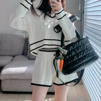 Женский модный трикотажный пуловер с длинным рукавом, однотонный, прямые шорты, осенне-зимний, свободный, с V-образным вырезом, костюм-двойка, нежный повседневный новый наряд one size белый