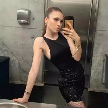 Женский облегающий комбинезон с узкими плечами и круглым вырезом снизу S белый