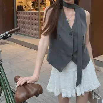 Женский облегающий жилет без рукавов с лентой 2024 года — идеальный вариант для лета Small чёрный