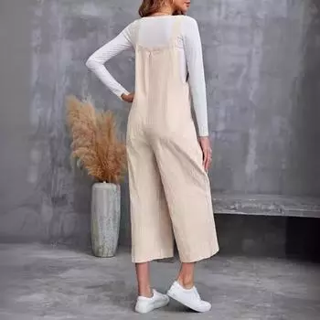 Женский однотонный комбинезон из хлопка и льна с подтяжками и карманами на пуговицах S бежевый