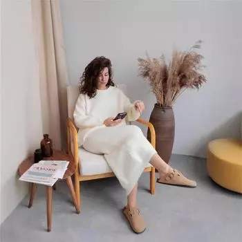 Женский осенне-зимний элегантный повседневный трикотажный комплект из свитера и юбки one size fits all бежевый