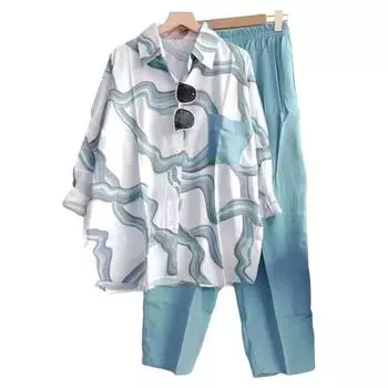 Женский полосатый костюм-двойка: рубашка/блузка с длинным рукавом, лацканами и застежкой на пуговицы, и брюки M небесно-голубой