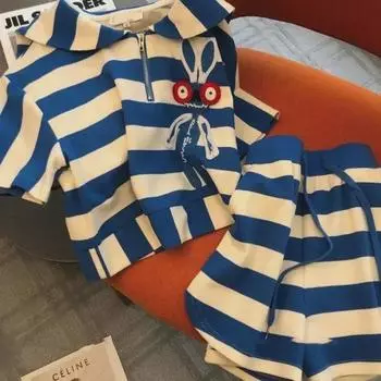 Женский повседневный костюм-двойка в полоску, лето 2023 г.: Топ с короткими рукавами и шорты для создания элегантного непринужденного стиля M