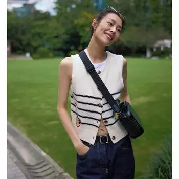 «Женский повседневный шерстяной жилет жаккардовой вязки с вышивкой — осень/зима» Large темно-синий