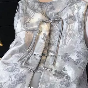 Женский ретро жилет с кисточками на пуговицах, жаккардовый жилет с круглым вырезом, маленький жилет, новинка 2025 M (50kg or less recommended)