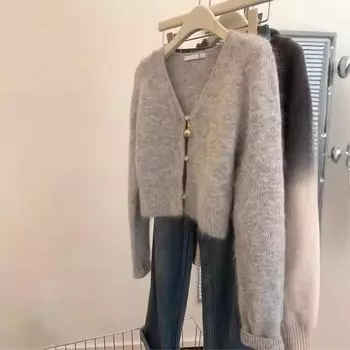 Женский розовый свитер-кардиган из флиса с V-образным вырезом и мехом енота - осень/зима 2024 г. Мягкий вязаный стиль L серый
