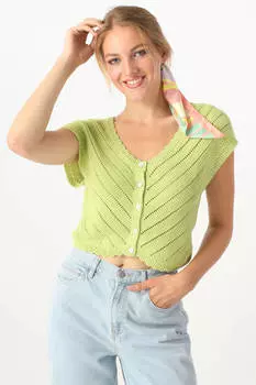 Женский свитер с v-образным вырезом на пуговицах фисташкового цвета