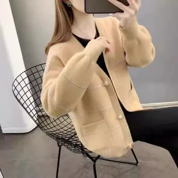 Женский свободный вязаный кардиган с V-образным вырезом, осень и зима, новый ленивый стиль, модный, простой повседневный полосатый свитер-жакет one size чёрный