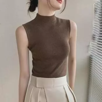 Женский трикотажный жилет с высоким воротником - Осень/Зима 2024, облегающий крой, безрукавка с ворсовым воротником Triple Extra Large (3XL)