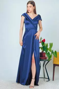 Женское атласное длинное вечернее платье с вырезом лодочкой