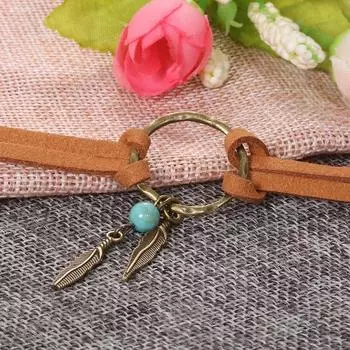 Женское бохо-чокер с подвеской в виде перьев и бусин в стиле бохо, коричневое кожаное ожерелье с цепочкой, женское ювелирное украшение для вечеринки в подарок