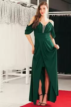 Женское длинное вечернее платье с камнями