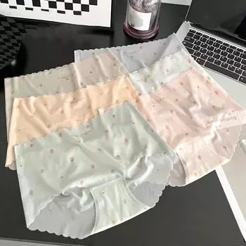 Женское дышащее бесшовное нижнее белье из ледяного шелка, трусы с низкой талией, трусы с клубничным принтом L