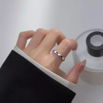 Женское кольцо с открытым ремешком, приятное для кожи, легкое, легко подбирается, регулируемое, в форме сердца