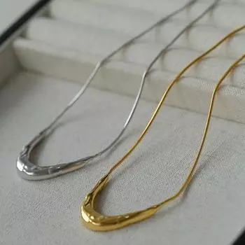 Женское кованое U-образное ожерелье со смайликом — минималистичный дизайн, универсальная длинная подвеска для повседневного ношения