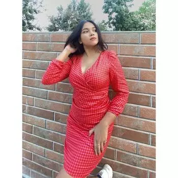 Женское красивое розовое платье собственного дизайна XS