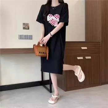 Женское летнее платье-футболка с короткими рукавами в длинном корейском варианте тонкого платья длиной до колена, большого размера, уменьшающего возраст, повседневная длинная юбка M чёрный