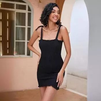 Женское летнее сексуальное обтягивающее плиссированное платье без бретелек с халтером S чёрный
