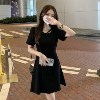 Женское миниатюрное милое и пикантное платье А-силуэта в академическом стиле - Осеннее с коротким рукавом и кулиской на талии S [Premium Edition] чёрный