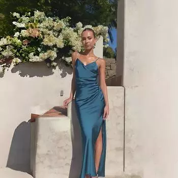 Женское однотонное платье с V-образным вырезом на спине и облегающим силуэтом Женское сексуальное платье без рукавов с разрезом на тонких бретельках 2024 Весна Лето Новое платье S тёмно-синий