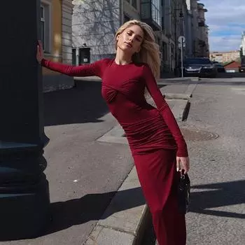 Женское осенне-зимнее платье-трапеция, однотонное, с круглым вырезом, длинными рукавами, плиссированное, облегающее, закрывающее ягодицы S бордовый
