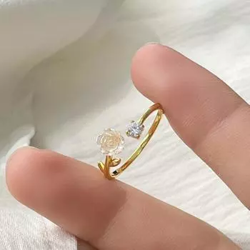 Женское открытое кольцо с камелией, регулируемое роскошное кольцо с кубическим цирконием, инкрустация цветочным декором, кольцо на палец, модный аксессуар, свадебные украшения, подарок золотистый